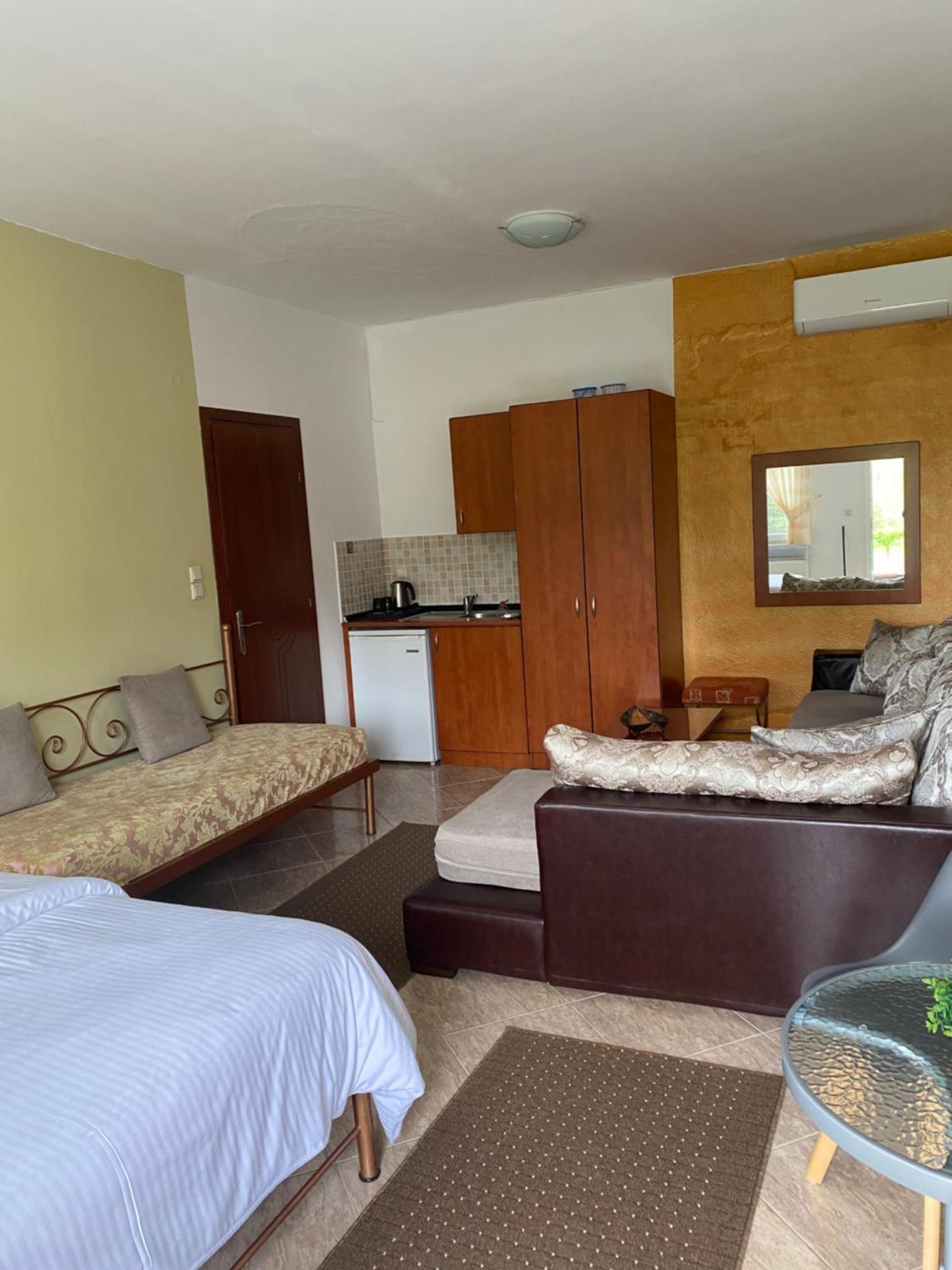 Guesthouse Anestis Ангистрон Экстерьер фото